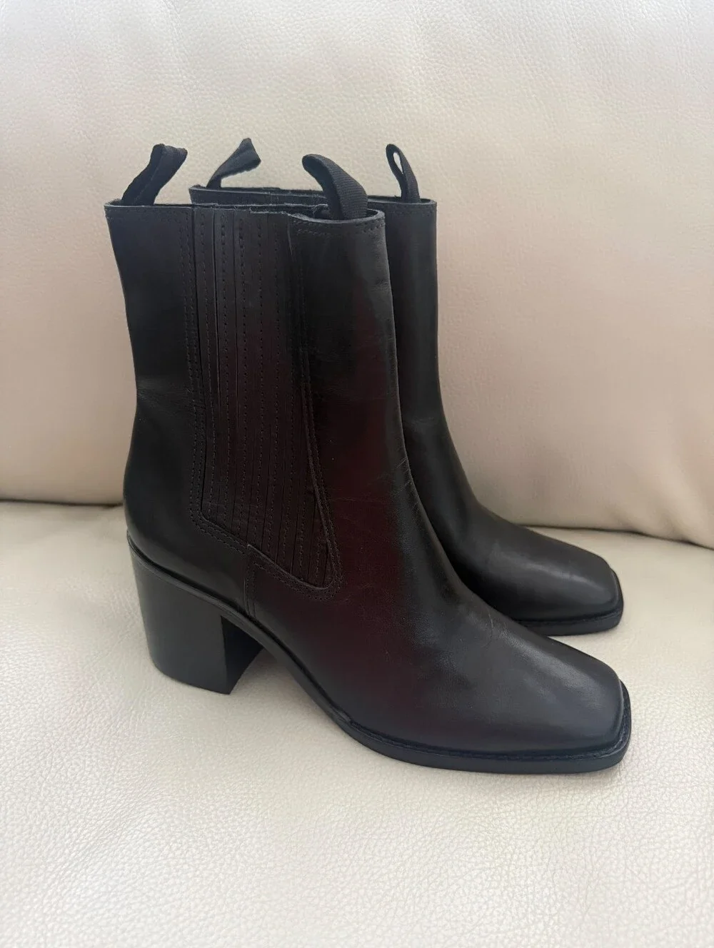 Loeffler Randall Black Leather Chelsea Ankle Stretch Pull On Comfort Boots